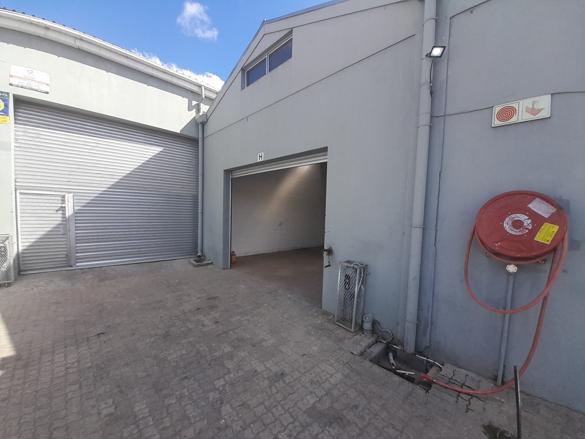 To Let commercial Property for Rent in Broadlands Western Cape